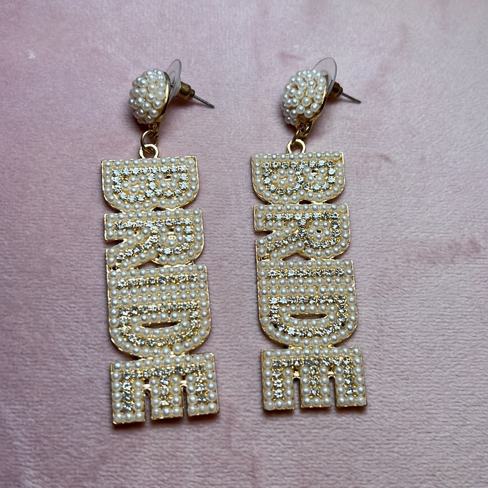 Pearl and rhinestone gold bride earrings for bride, wedding, bachelorette